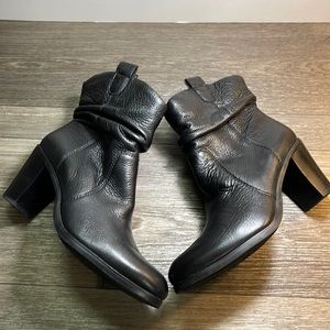 Circa leather boots woman’s size 7.5 (a146)